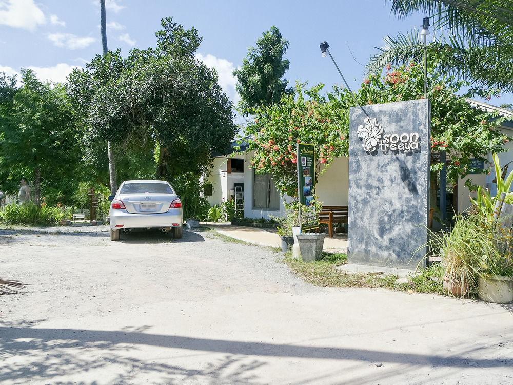 Soontreeya Lanta Hotell Ko Lanta Exteriör bild